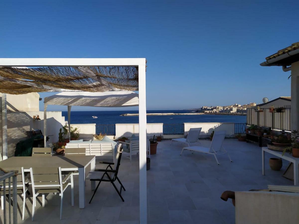 סירקוזה Veranda Vista Mare מראה חיצוני תמונה